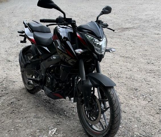 Баджадж Pulsar NS200, объемом двигателя 0.2 л и пробегом 0 тыс. км за 2500 $, фото 1 на Automoto.ua