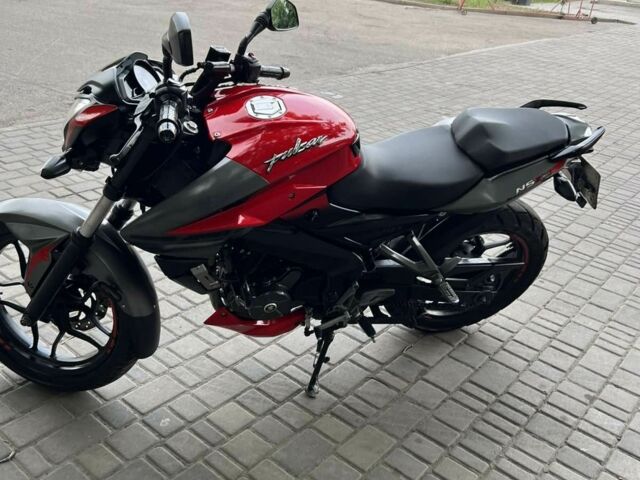 Баджадж Pulsar NS200, объемом двигателя 0.2 л и пробегом 0 тыс. км за 1000 $, фото 2 на Automoto.ua