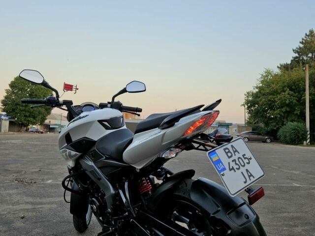 Баджадж Pulsar NS200, объемом двигателя 0.2 л и пробегом 0 тыс. км за 2373 $, фото 3 на Automoto.ua