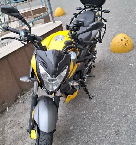 Желтый Баджадж Pulsar NS200, объемом двигателя 0.2 л и пробегом 18 тыс. км за 1900 $, фото 6 на Automoto.ua