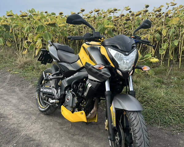 Жовтий Баджадж Pulsar NS200, об'ємом двигуна 0.2 л та пробігом 12 тис. км за 2000 $, фото 12 на Automoto.ua