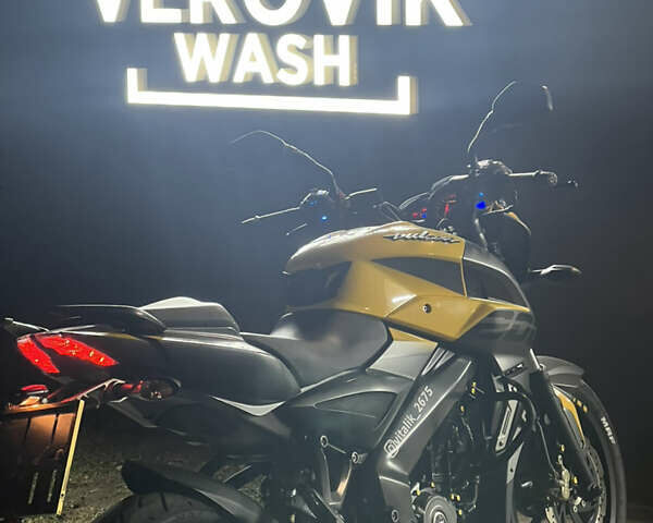 Жовтий Баджадж Pulsar NS200, об'ємом двигуна 0.2 л та пробігом 12 тис. км за 2000 $, фото 11 на Automoto.ua