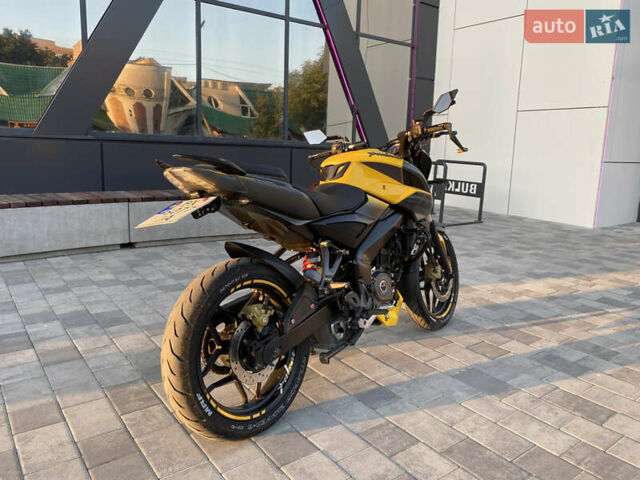 Жовтий Баджадж Pulsar NS200, об'ємом двигуна 0.2 л та пробігом 6 тис. км за 2450 $, фото 9 на Automoto.ua