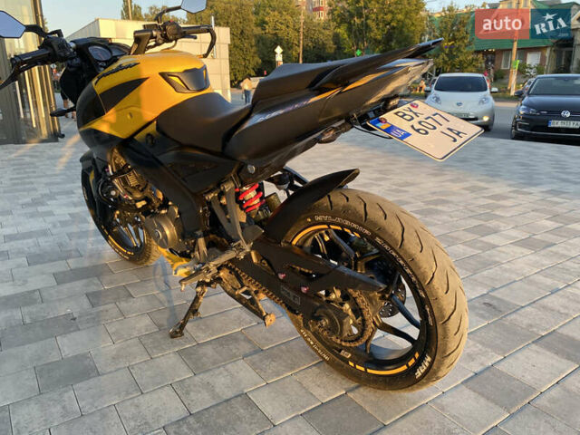Жовтий Баджадж Pulsar NS200, об'ємом двигуна 0.2 л та пробігом 6 тис. км за 2450 $, фото 12 на Automoto.ua