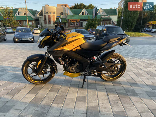 Жовтий Баджадж Pulsar NS200, об'ємом двигуна 0.2 л та пробігом 6 тис. км за 2450 $, фото 7 на Automoto.ua