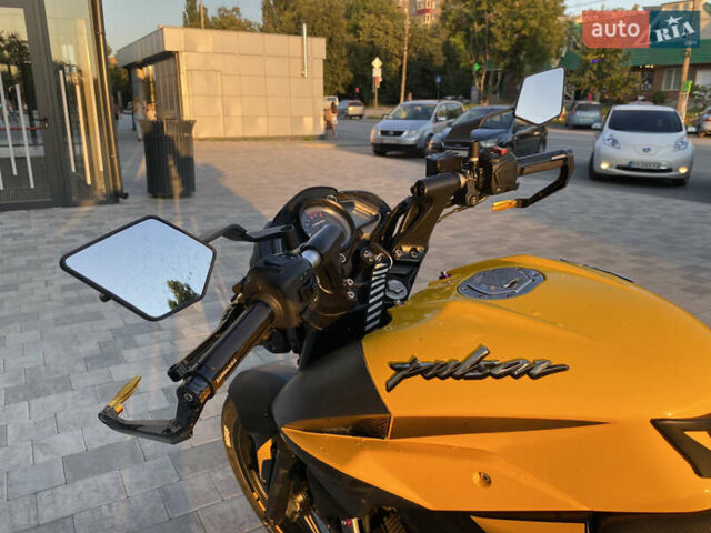 Жовтий Баджадж Pulsar NS200, об'ємом двигуна 0.2 л та пробігом 6 тис. км за 2450 $, фото 13 на Automoto.ua