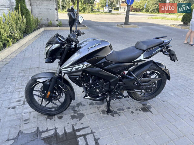 Серый Баджадж Pulsar NS200, объемом двигателя 0 л и пробегом 6 тыс. км за 2500 $, фото 3 на Automoto.ua