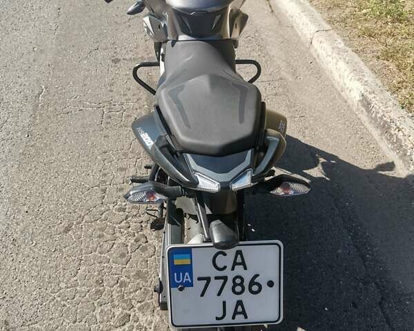 Серый Баджадж Pulsar NS200, объемом двигателя 0.2 л и пробегом 6 тыс. км за 2200 $, фото 3 на Automoto.ua