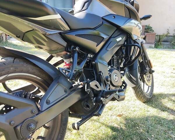 Серый Баджадж Pulsar NS200, объемом двигателя 0 л и пробегом 12 тыс. км за 2300 $, фото 4 на Automoto.ua