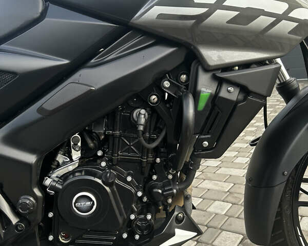 Серый Баджадж Pulsar NS200, объемом двигателя 0.2 л и пробегом 5 тыс. км за 2450 $, фото 12 на Automoto.ua
