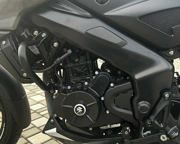 Серый Баджадж Pulsar NS200, объемом двигателя 0.2 л и пробегом 6 тыс. км за 2400 $, фото 7 на Automoto.ua