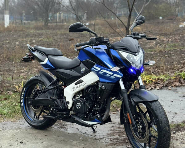 Синий Баджадж Pulsar NS200, объемом двигателя 0.2 л и пробегом 17 тыс. км за 2450 $, фото 6 на Automoto.ua