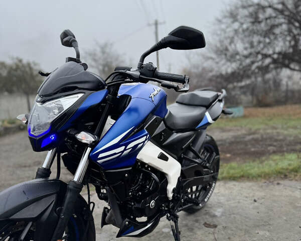 Синий Баджадж Pulsar NS200, объемом двигателя 0.2 л и пробегом 17 тыс. км за 2450 $, фото 3 на Automoto.ua