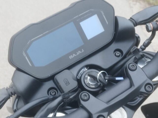 Баджадж Pulsar NS400, объемом двигателя 0.4 л и пробегом 0 тыс. км за 4275 $, фото 20 на Automoto.ua