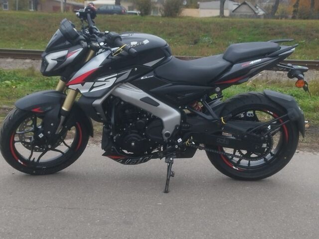 Баджадж Pulsar NS400, объемом двигателя 0.4 л и пробегом 0 тыс. км за 4275 $, фото 1 на Automoto.ua