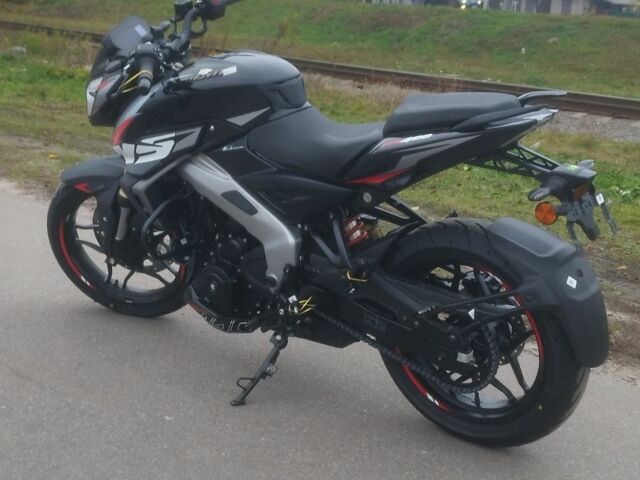 Баджадж Pulsar NS400, объемом двигателя 0.4 л и пробегом 0 тыс. км за 4275 $, фото 2 на Automoto.ua