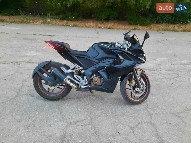 Чорний Баджадж Pulsar RS200, об'ємом двигуна 0 л та пробігом 30 тис. км за 2300 $, фото 4 на Automoto.ua