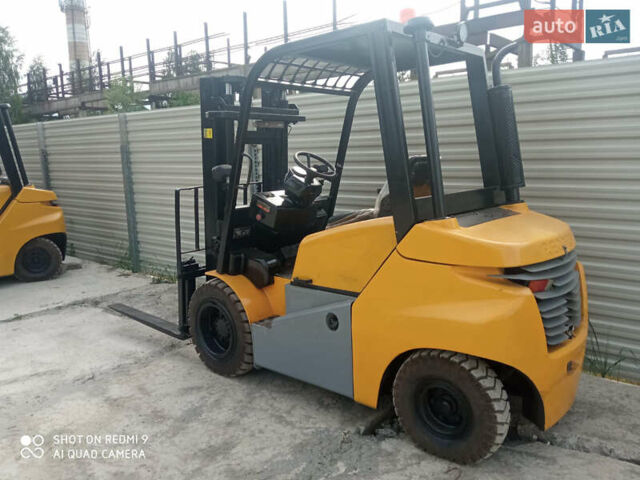 Жовтий Балканкар Рекорд, об'ємом двигуна 0 л та пробігом 0 тис. км за 15300 $, фото 5 на Automoto.ua