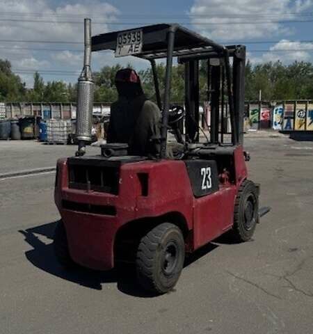 Красный Балканкар DV 1792, объемом двигателя 3.9 л и пробегом 0 тыс. км за 3500 $, фото 3 на Automoto.ua