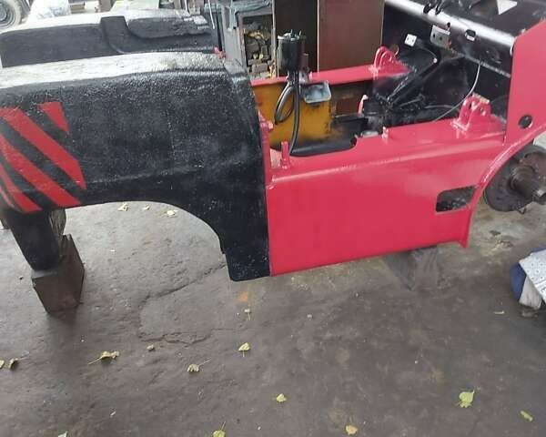 Красный Балканкар DV 1792, объемом двигателя 3.9 л и пробегом 5 тыс. км за 12000 $, фото 2 на Automoto.ua