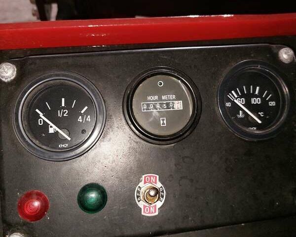 Красный Балканкар DV 1792, объемом двигателя 3.9 л и пробегом 5 тыс. км за 12000 $, фото 15 на Automoto.ua