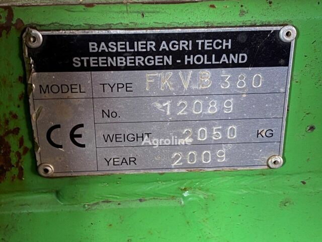 Зеленый Баселиер Другая, объемом двигателя 6 л и пробегом 0 тыс. км за 4653 $, фото 1 на Automoto.ua