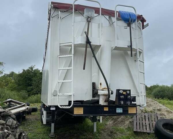 Черный Беналу Беналу, объемом двигателя 0 л и пробегом 100 тыс. км за 38500 $, фото 3 на Automoto.ua