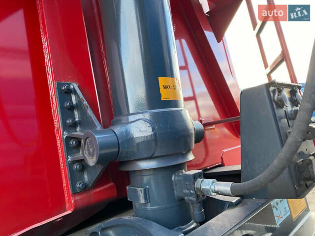 Беналу Беналу, объемом двигателя 0 л и пробегом 10 тыс. км за 41962 $, фото 5 на Automoto.ua