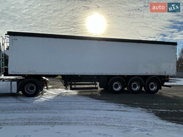 Белый Беналу Optiliner, объемом двигателя 0 л и пробегом 100 тыс. км за 32077 $, фото 2 на Automoto.ua