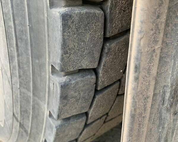 Красный Беналу Optiliner, объемом двигателя 0 л и пробегом 300 тыс. км за 27500 $, фото 6 на Automoto.ua