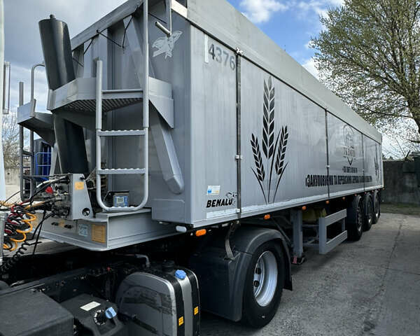 Серый Беналу Optiliner, объемом двигателя 0 л и пробегом 350 тыс. км за 36500 $, фото 1 на Automoto.ua