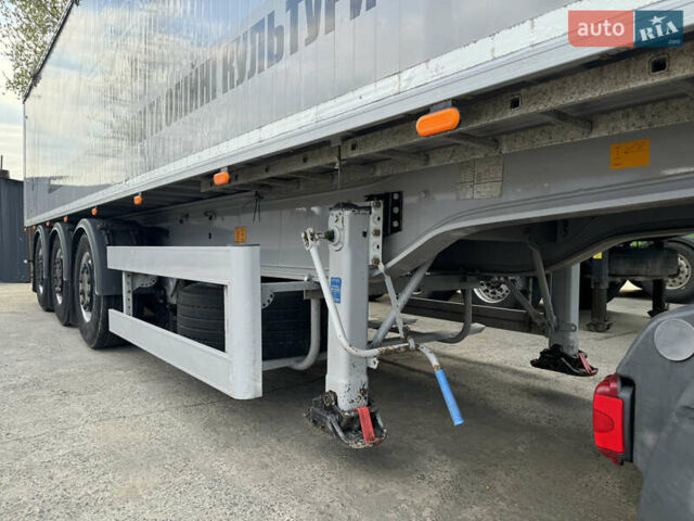 Серый Беналу Optiliner, объемом двигателя 0 л и пробегом 350 тыс. км за 36500 $, фото 6 на Automoto.ua