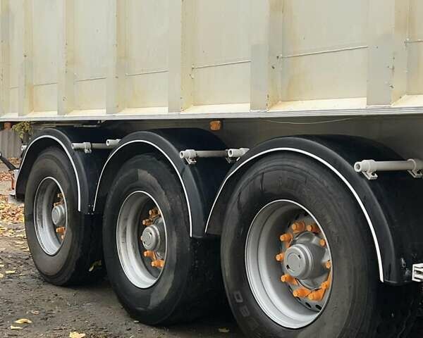 Білий Беналу T, об'ємом двигуна 0 л та пробігом 0 тис. км за 22000 $, фото 5 на Automoto.ua