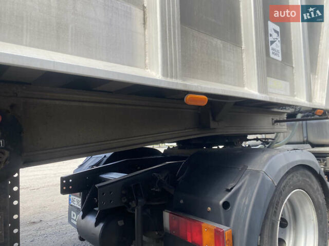 Беналу C34CMS01 2001 в Днепре (Днепропетровске) на Automoto.ua Серый Беналу C34CMS01, объемом двигателя 0 л и пробегом 0 тыс. км за 17500 $, фото 5 на Automoto.ua