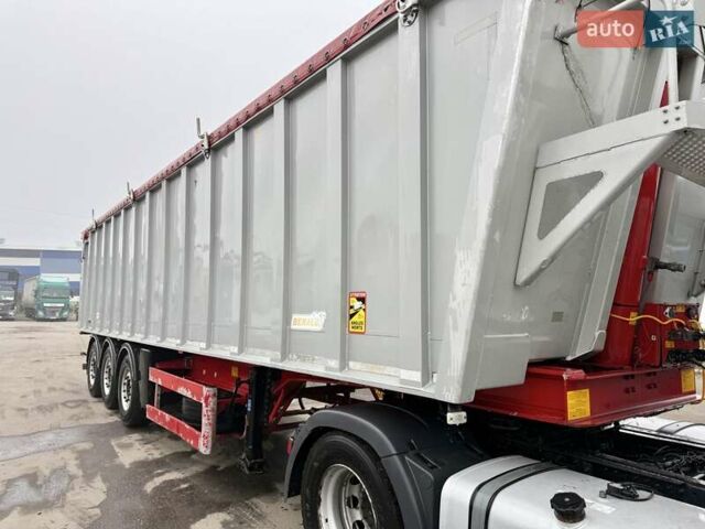 Сірий Беналу С34, об'ємом двигуна 0 л та пробігом 100 тис. км за 26900 $, фото 8 на Automoto.ua