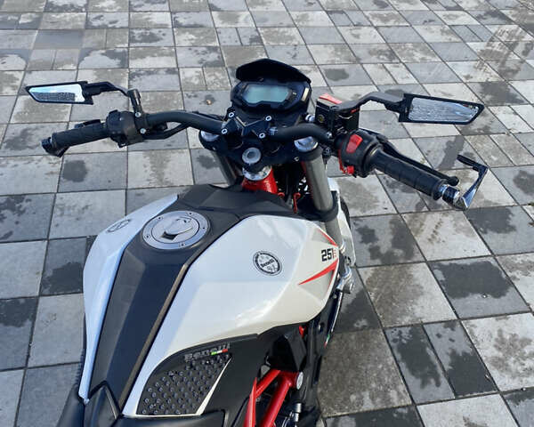 Бенелли 251S, объемом двигателя 0 л и пробегом 9 тыс. км за 2450 $, фото 4 на Automoto.ua