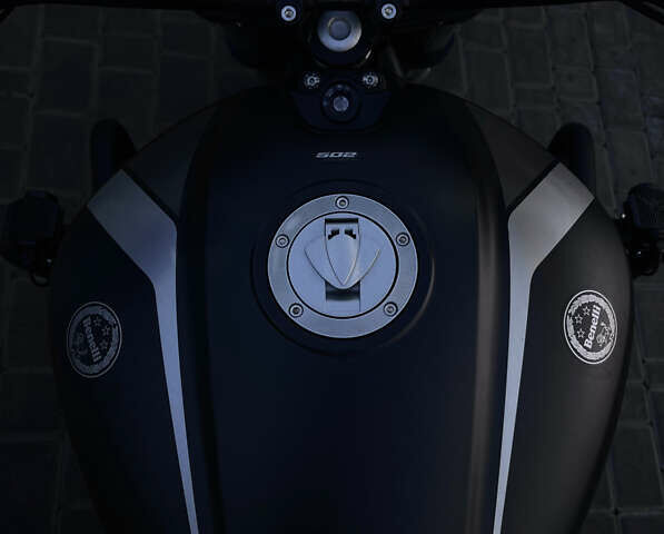 Чорний Бенеллі 502C, об'ємом двигуна 0.5 л та пробігом 13 тис. км за 4999 $, фото 4 на Automoto.ua