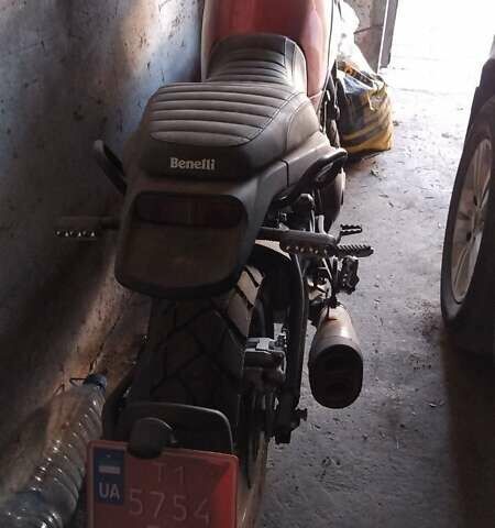 Красный Бенелли Leoncino 500, объемом двигателя 0.5 л и пробегом 2 тыс. км за 4200 $, фото 1 на Automoto.ua