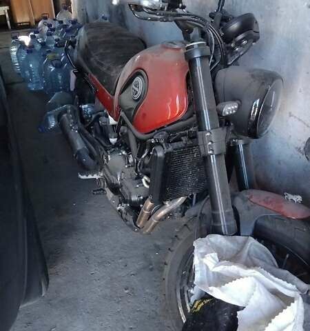 Красный Бенелли Leoncino 500, объемом двигателя 0.5 л и пробегом 2 тыс. км за 4200 $, фото 2 на Automoto.ua