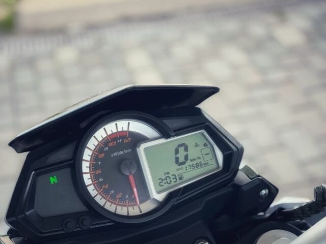 Бенелли TNT 25, объемом двигателя 0.25 л и пробегом 0 тыс. км за 2200 $, фото 5 на Automoto.ua