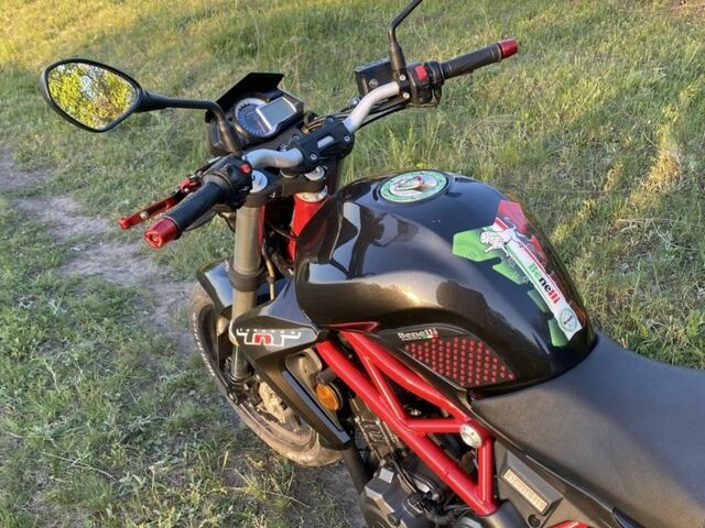 Бенелли TNT 300, объемом двигателя 0.3 л и пробегом 0 тыс. км за 2500 $, фото 2 на Automoto.ua