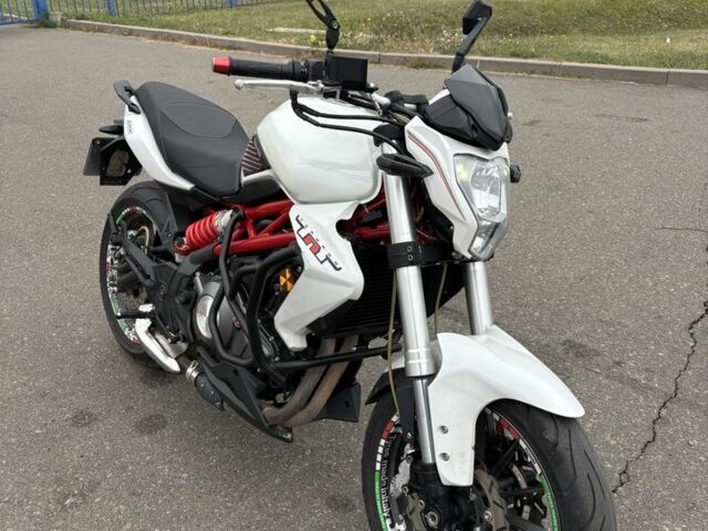 Бенелли TNT 300, объемом двигателя 0.3 л и пробегом 0 тыс. км за 2999 $, фото 6 на Automoto.ua