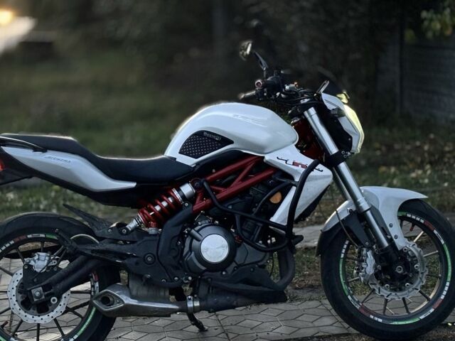 Бенелли TNT 300, объемом двигателя 0.3 л и пробегом 0 тыс. км за 2999 $, фото 2 на Automoto.ua