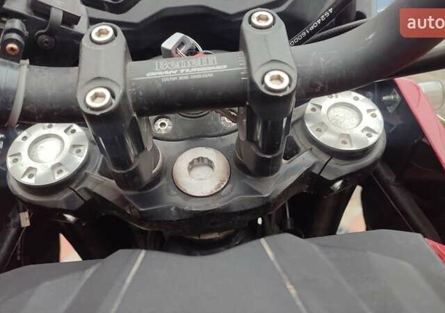 Красный Бенелли TRK 502X, объемом двигателя 0.5 л и пробегом 13 тыс. км за 5500 $, фото 16 на Automoto.ua