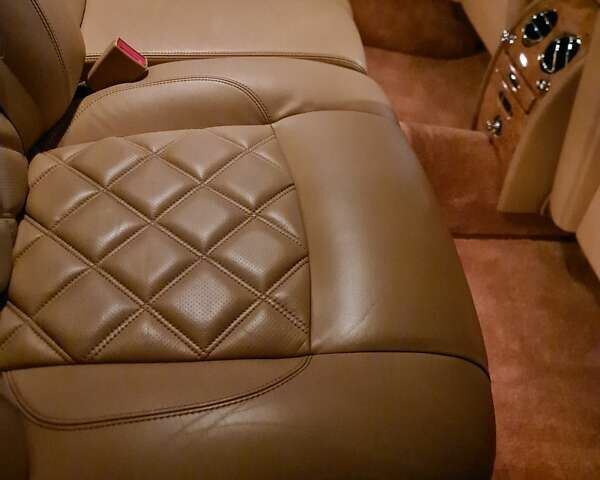 Черный Бентли Арнаж, объемом двигателя 6.76 л и пробегом 60 тыс. км за 70000 $, фото 24 на Automoto.ua