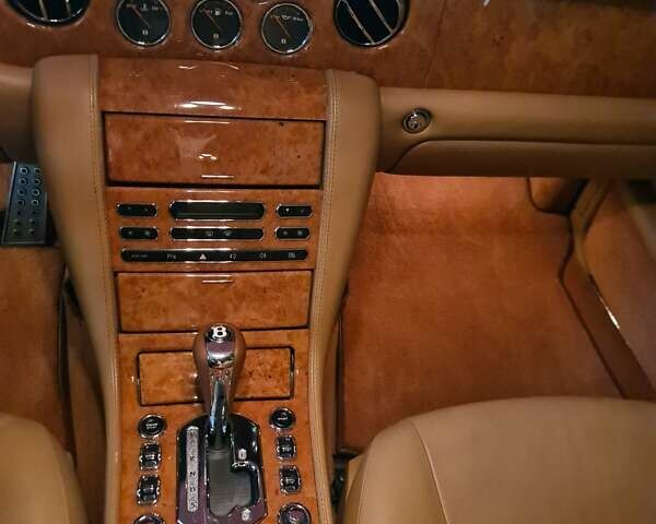 Черный Бентли Арнаж, объемом двигателя 6.76 л и пробегом 60 тыс. км за 70000 $, фото 18 на Automoto.ua