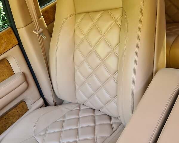 Черный Бентли Арнаж, объемом двигателя 6.76 л и пробегом 60 тыс. км за 70000 $, фото 7 на Automoto.ua