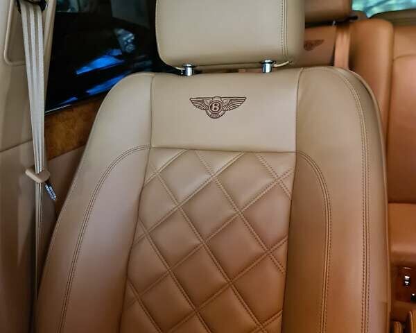 Черный Бентли Арнаж, объемом двигателя 6.76 л и пробегом 60 тыс. км за 70000 $, фото 21 на Automoto.ua