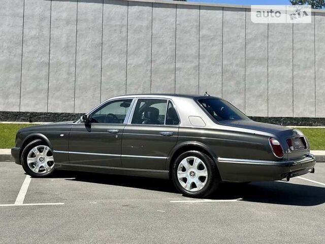 Сірий Бентлі Arnage, об'ємом двигуна 6.8 л та пробігом 95 тис. км за 67500 $, фото 8 на Automoto.ua