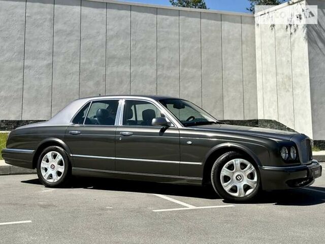 Сірий Бентлі Arnage, об'ємом двигуна 6.8 л та пробігом 95 тис. км за 67500 $, фото 21 на Automoto.ua